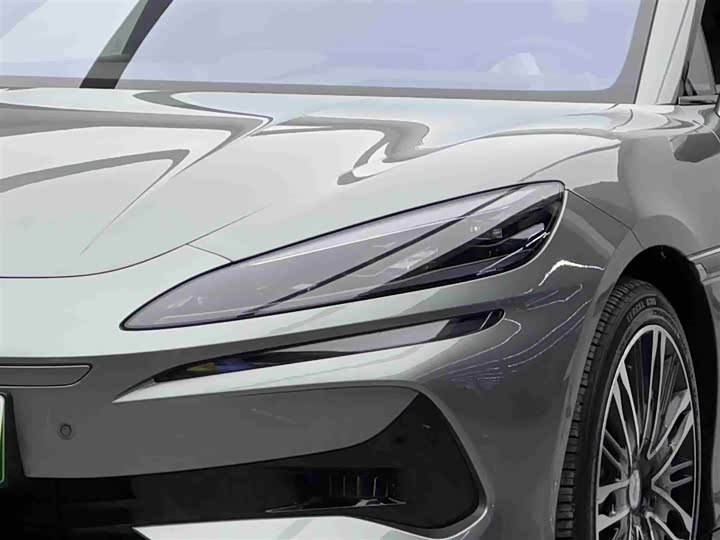 Фото 3 - Denza Z9GT