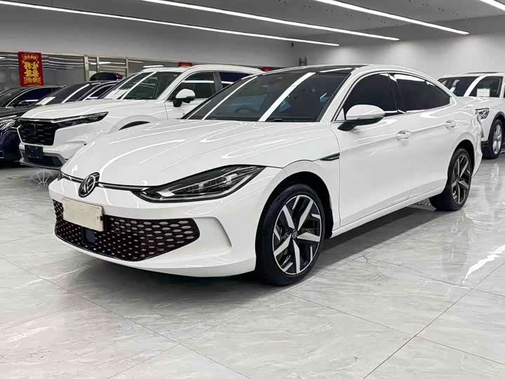 Фото 1 - Volkswagen Lamando L