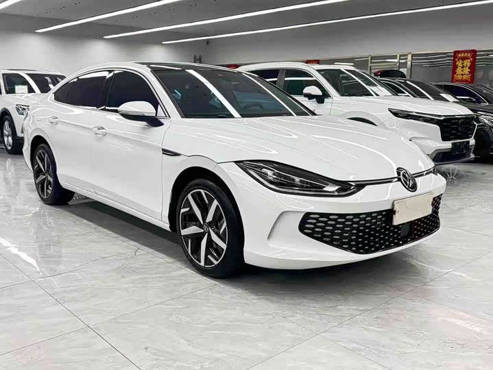 Фото 3 - Volkswagen Lamando L