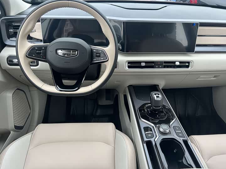 Фото 6 - Geely Icon