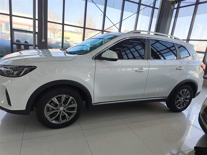 Фото 5 - Roewe RX5