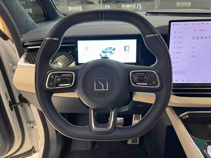 Фото 5 - Zeekr 009