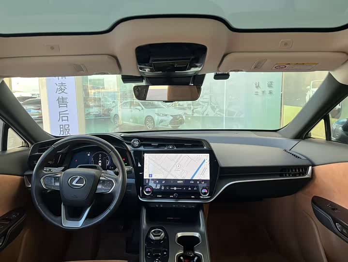 Фото 8 - Lexus RZ