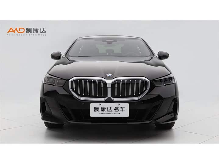 Фото 2 - BMW 5 Series