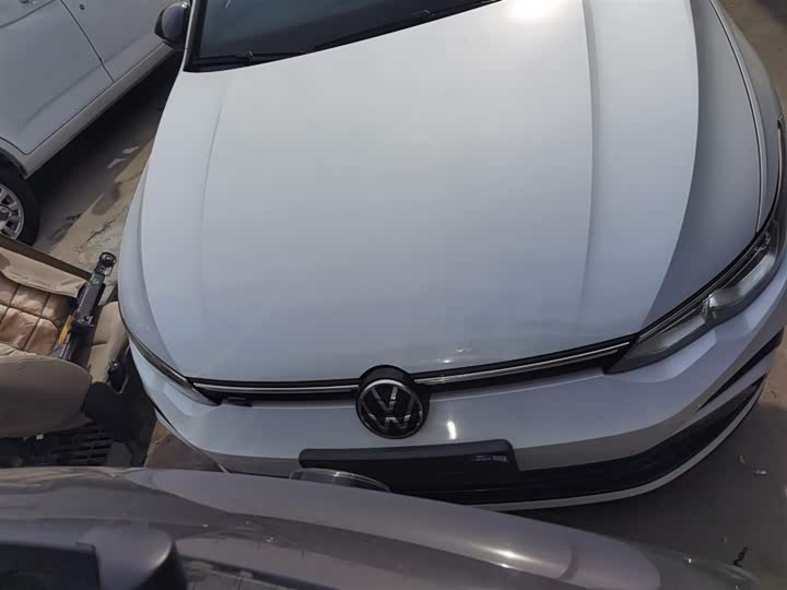 Фото 3 - Volkswagen Golf