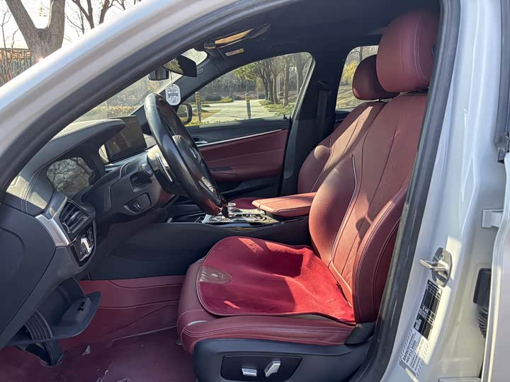 Фото 8 - BMW 5 Series