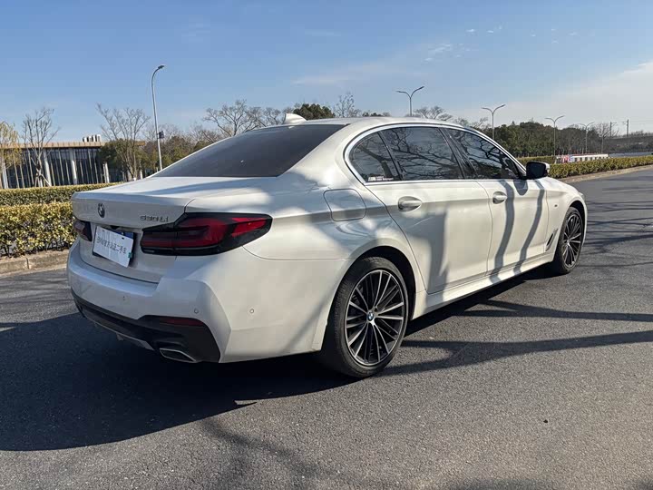 Фото 9 - BMW 5 Series