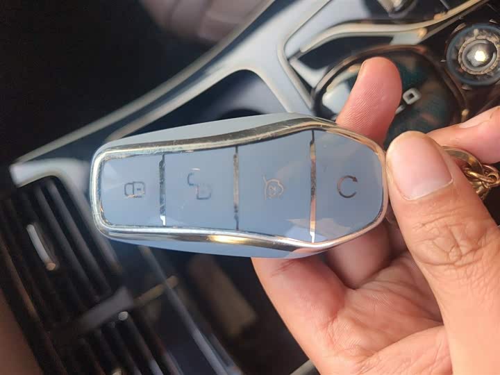 Фото 9 - BYD Han