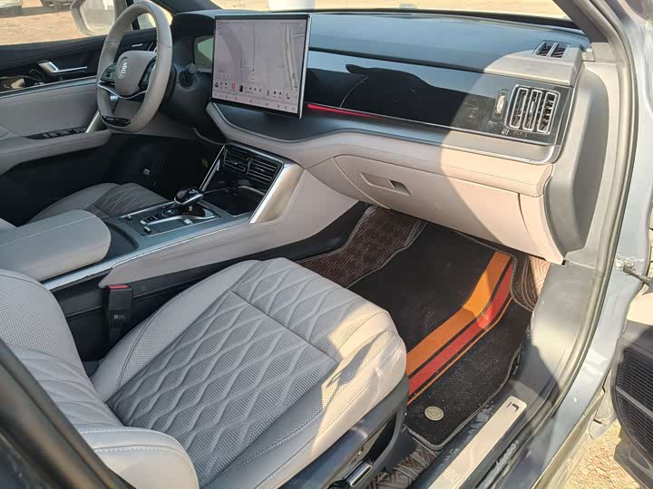 Фото 6 - BYD Tang Hybrid/EV