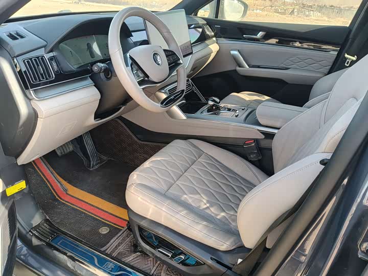 Фото 7 - BYD Tang Hybrid/EV