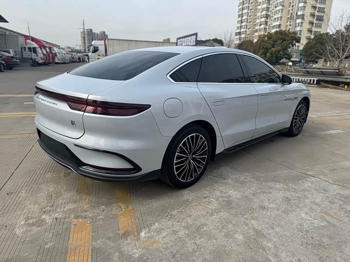 Фото 6 - BYD Han