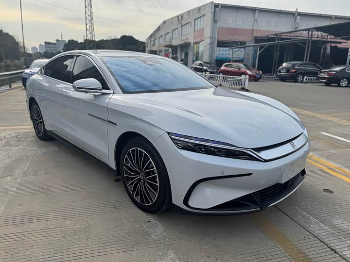 Фото 8 - BYD Han