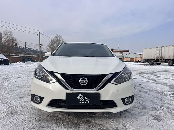 Фото 2 - Nissan Sylphy