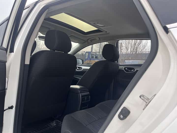 Фото 5 - Nissan Sylphy