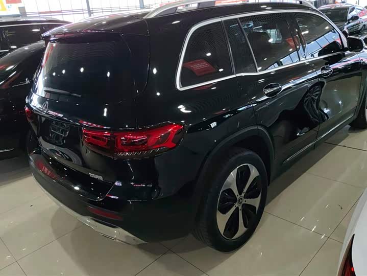 Фото 3 - Mercedes-Benz GLB-Class