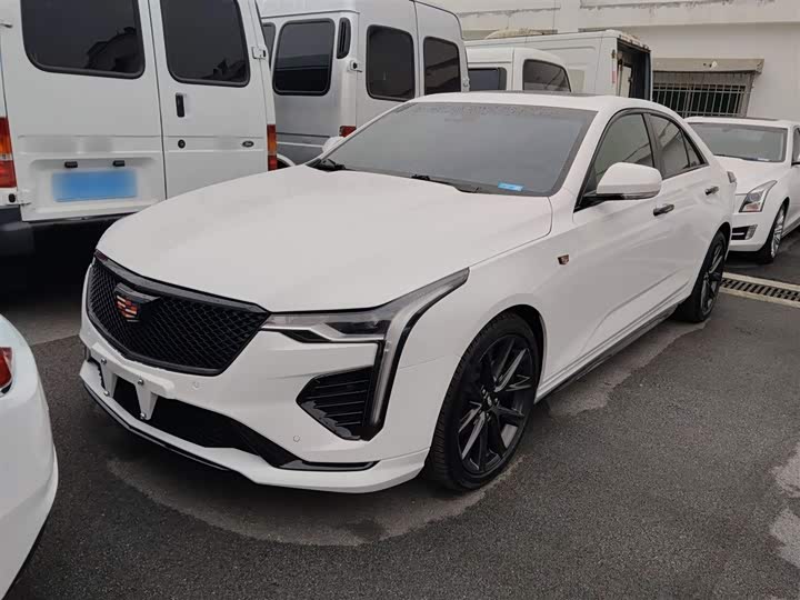 Фото 1 - Cadillac CT4