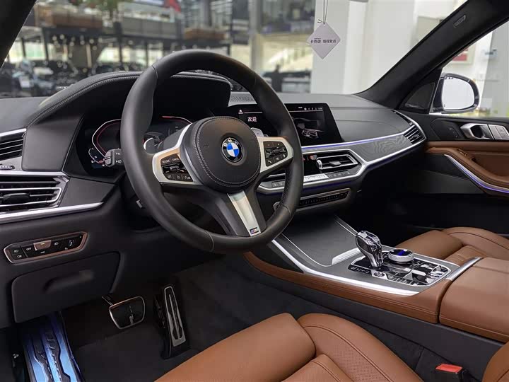 Фото 5 - BMW X7
