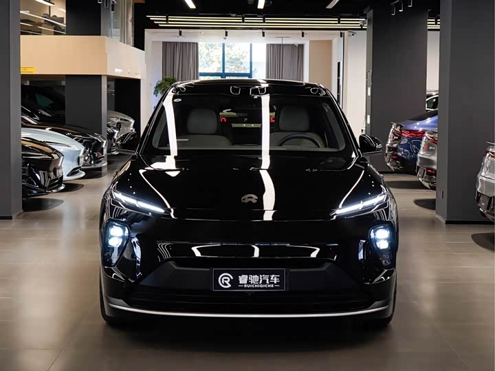 Фото 2 - Nio ES8