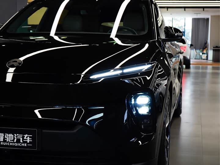 Фото 7 - Nio ES8