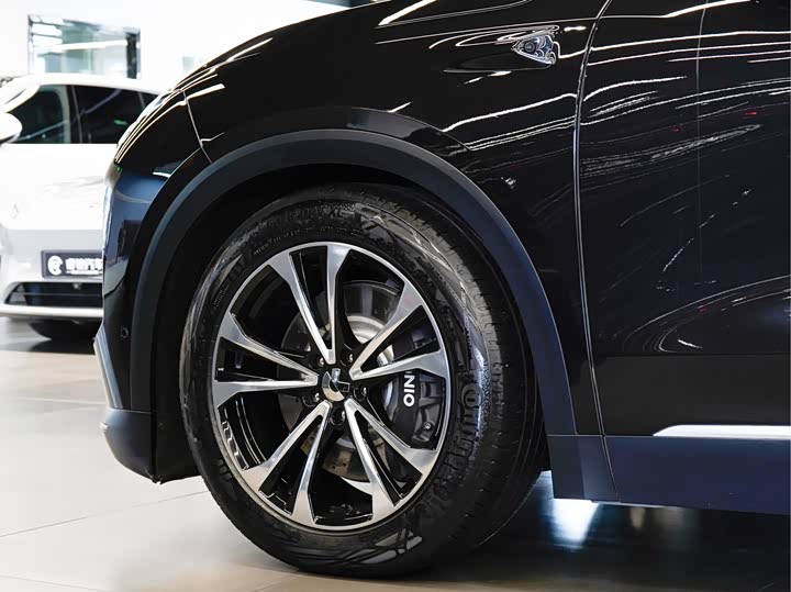 Фото 8 - Nio ES8