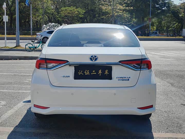 Фото 5 - Toyota Corolla