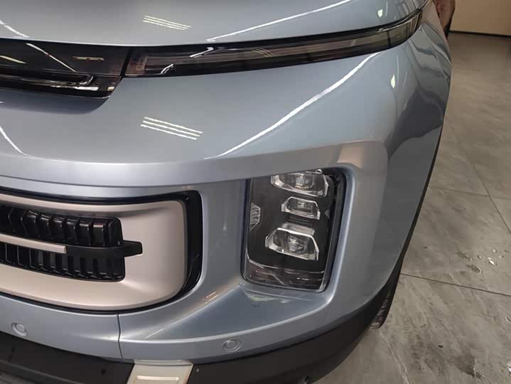 Фото 5 - Geely Icon