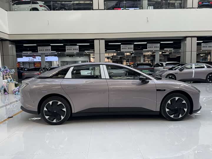 Фото 6 - XPeng Mona M03