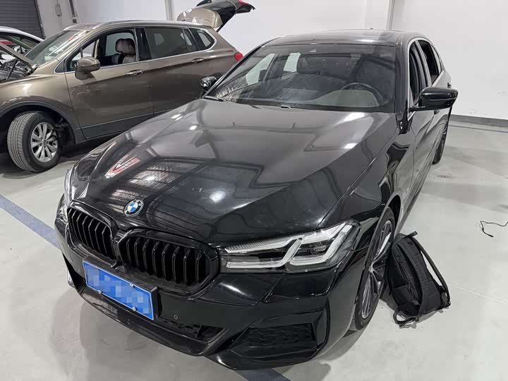 Фото 1 - BMW 5 Series