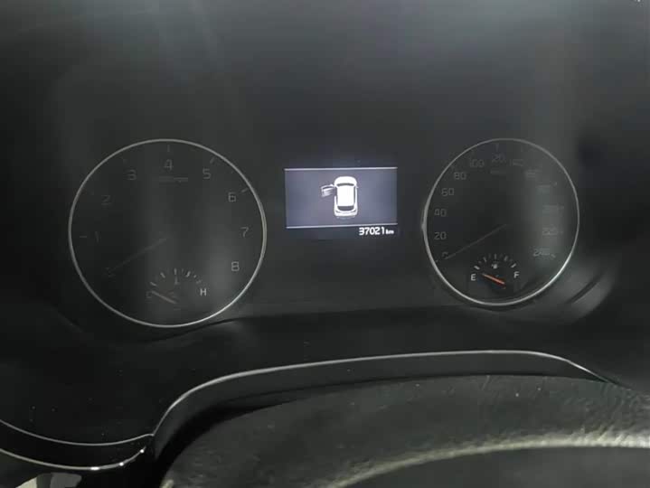 Фото 6 - Kia KX3