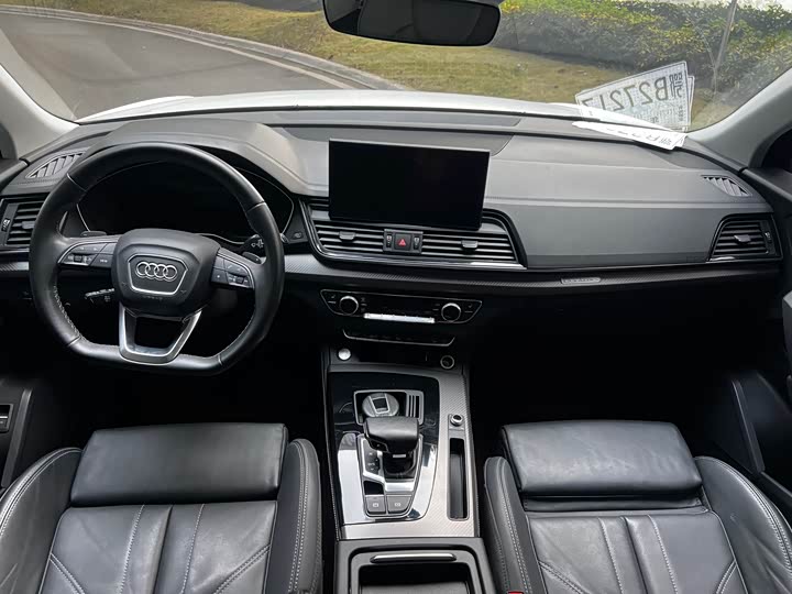 Фото 3 - Audi Q5L