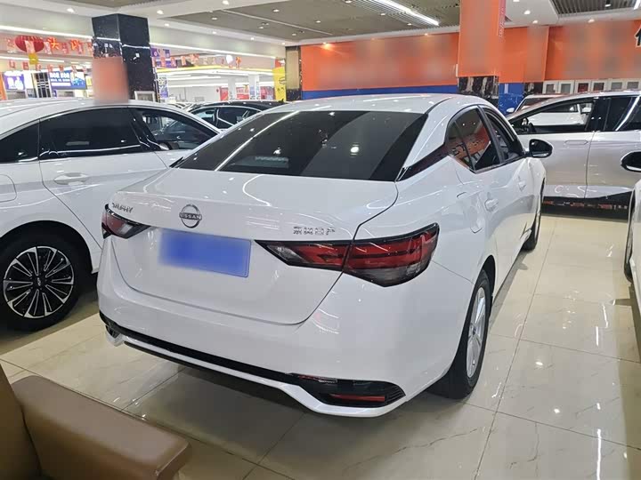 Фото 7 - Nissan Sylphy