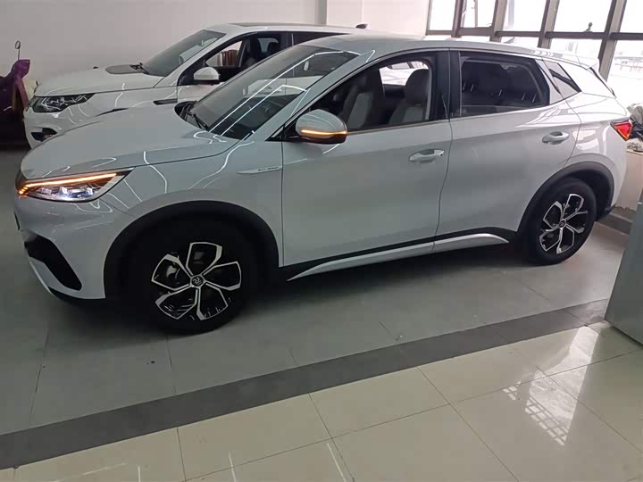 Фото 5 - BYD Yuan Plus