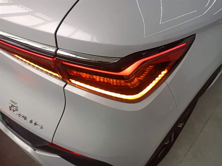 Фото 8 - BYD Yuan Plus