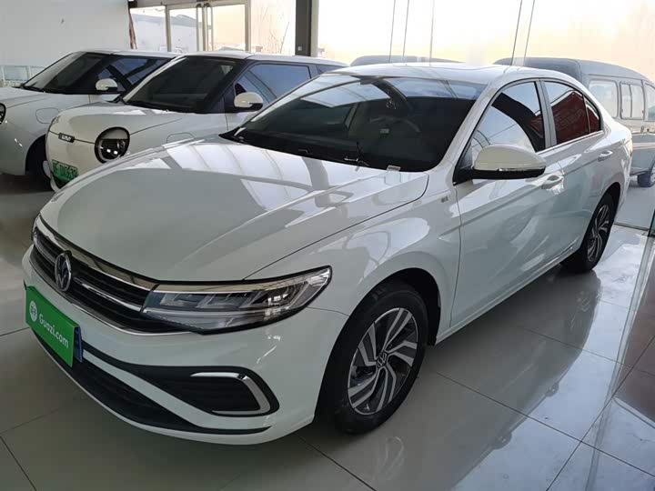 Фото 2 - Volkswagen Bora