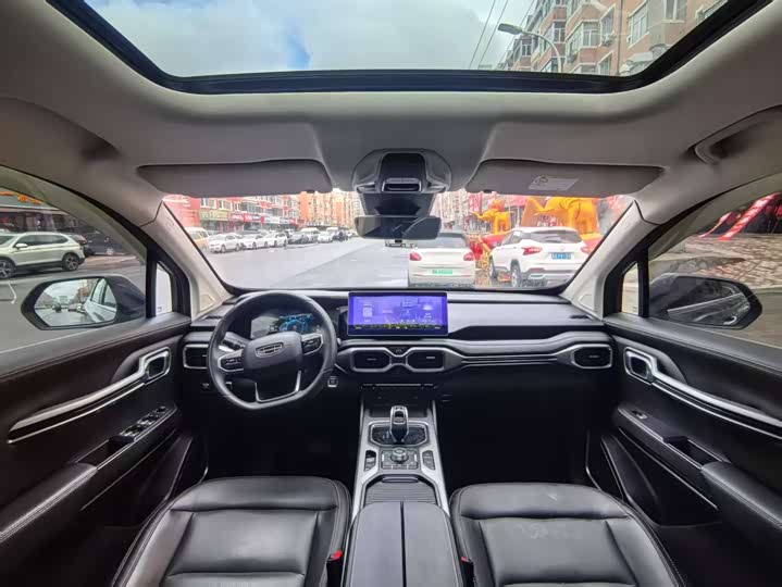 Фото 7 - Geely Okavango