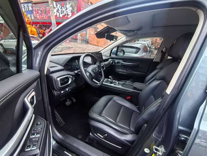 Фото 8 - Geely Okavango