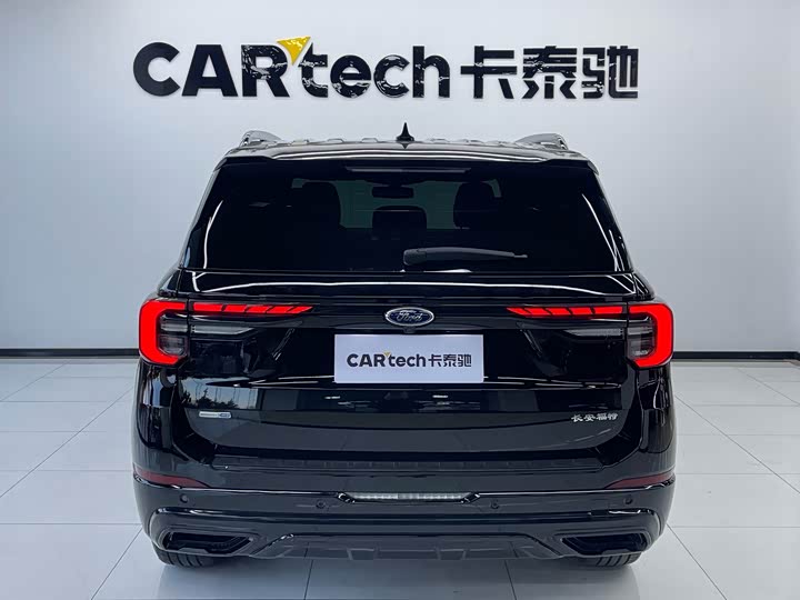 Фото 4 - Ford Explorer