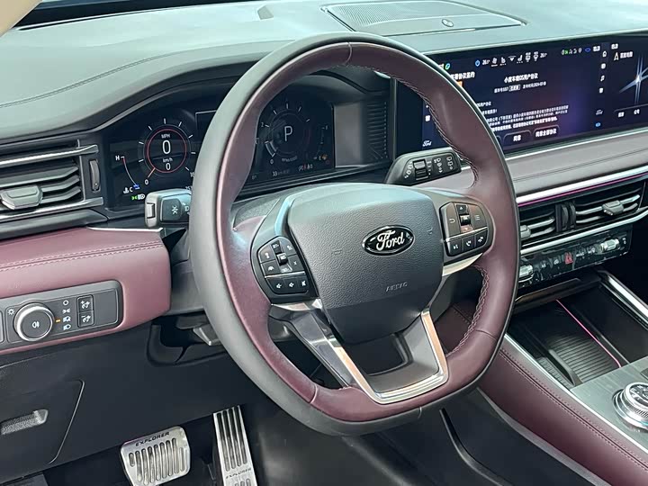 Фото 5 - Ford Explorer