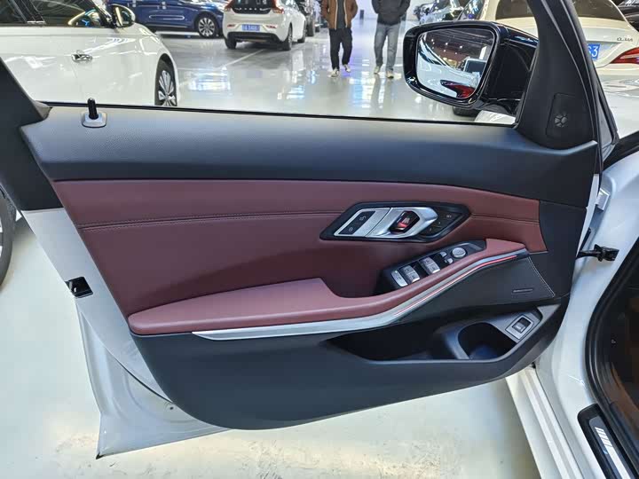 Фото 5 - BMW 3 Series