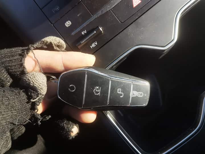 Фото 9 - BYD Song Pro Hybrid