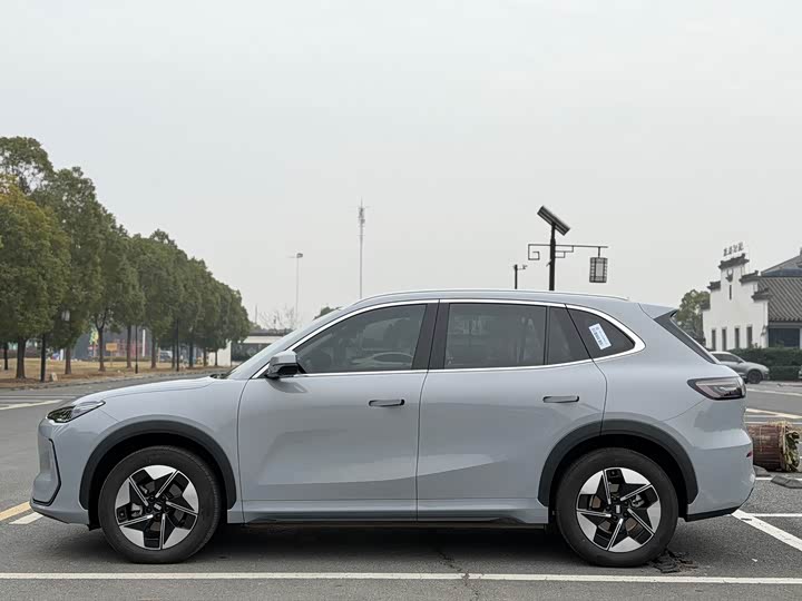 Фото 4 - Geely Galaxy E5