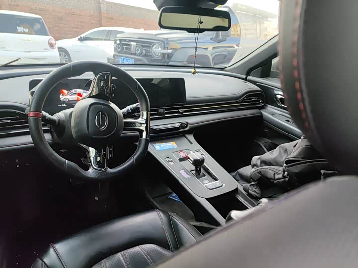 Фото 3 - GAC Trumpchi Empow R