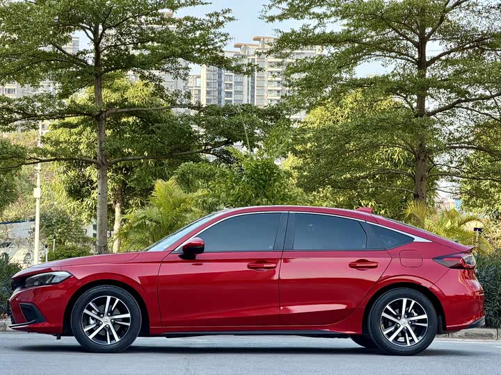 Фото 4 - Honda Civic