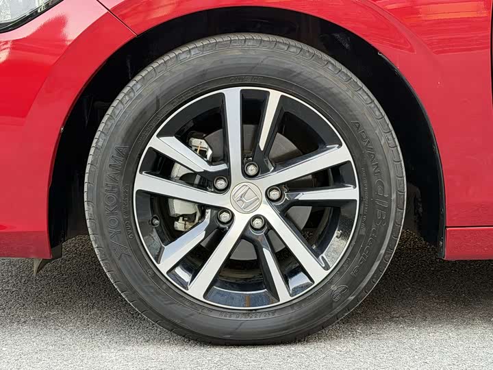 Фото 7 - Honda Civic