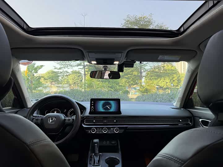 Фото 8 - Honda Civic