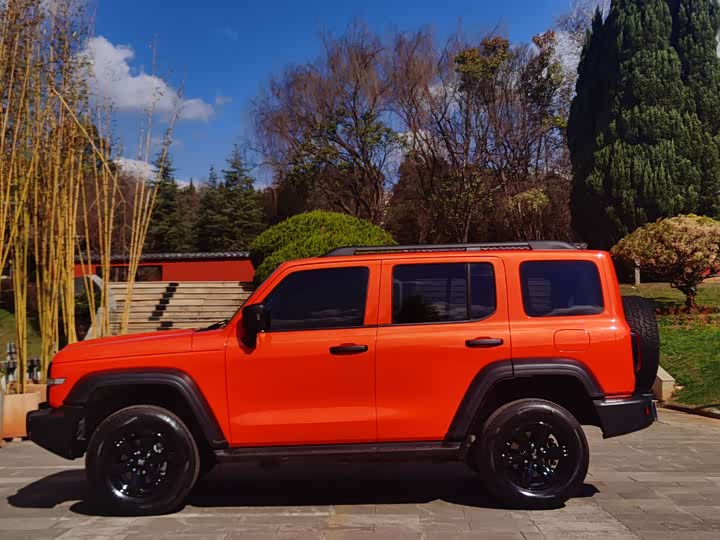 Фото 7 - Tank 300