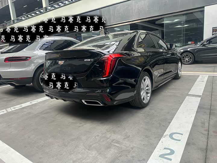 Фото 6 - Cadillac CT4