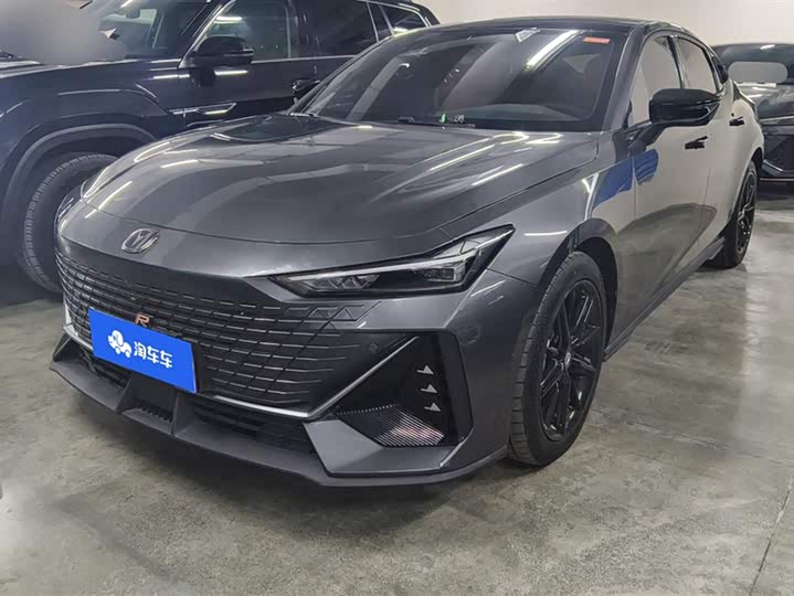 Фото 1 - Changan UNI-V