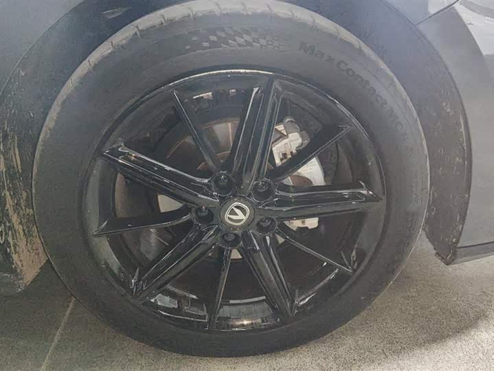 Фото 6 - Changan UNI-V