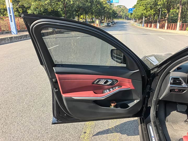 Фото 4 - BMW 3 Series